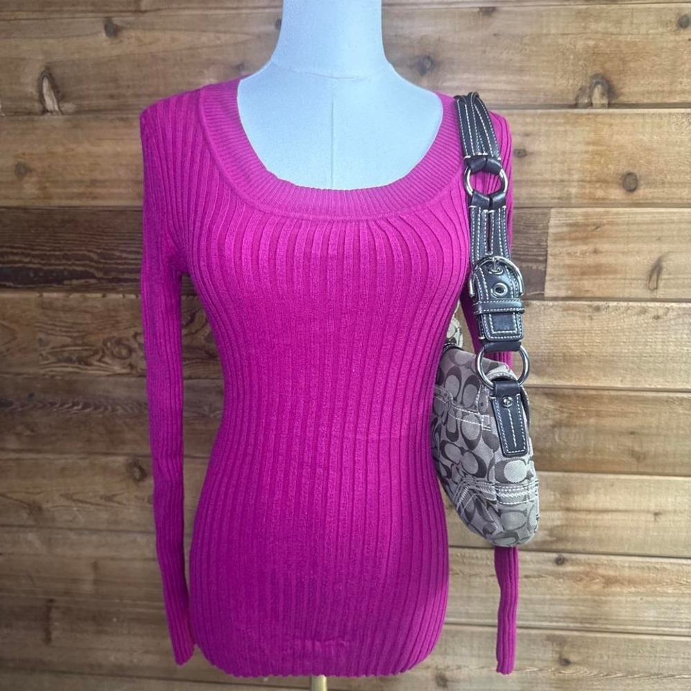 Pink ribbed long sleeve top